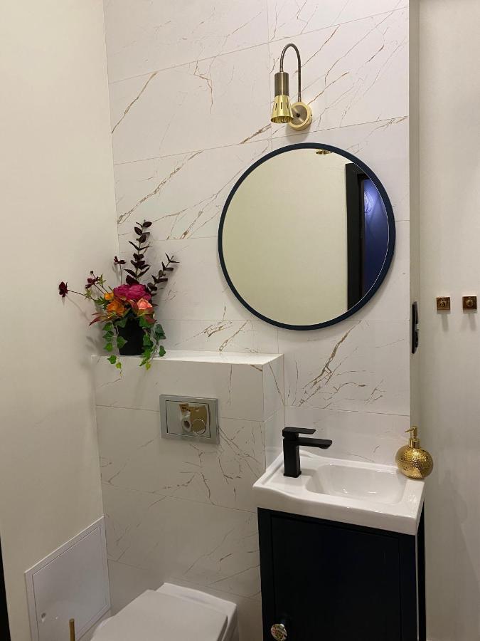 Przytulny I Nowoczesny Apartament Malgosi, 10 Min Pieszo Od Dworca I Galerii Катовіце Екстер'єр фото